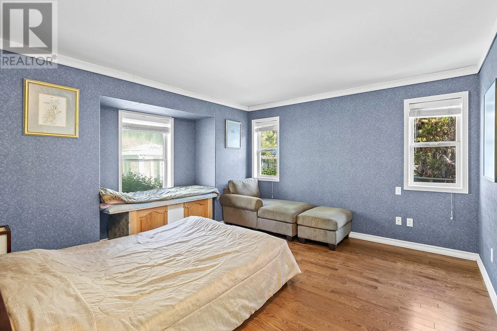 1282 Lakeview Cove Place