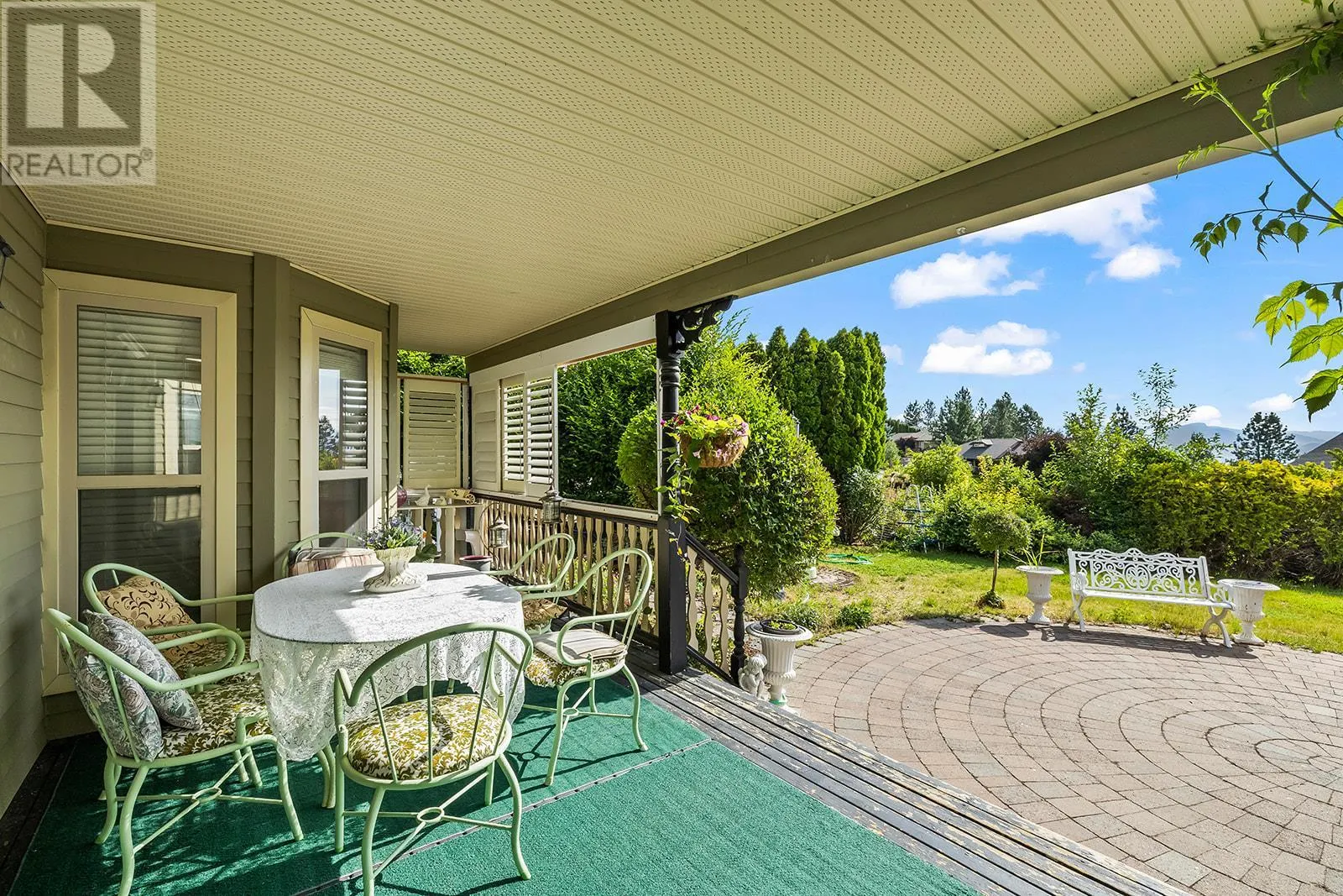 1282 Lakeview Cove Place