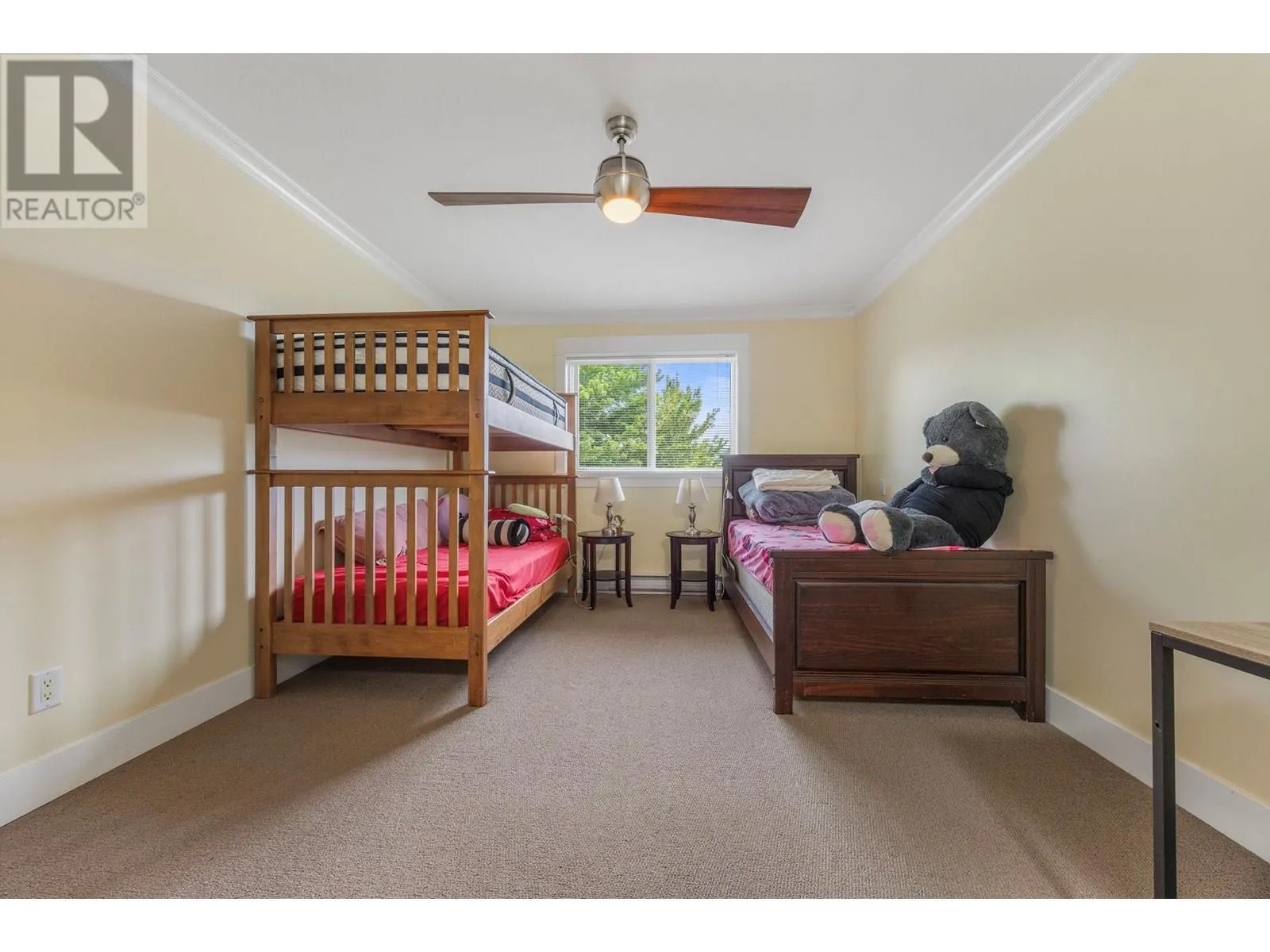 135 Ziprick Road Unit# 409