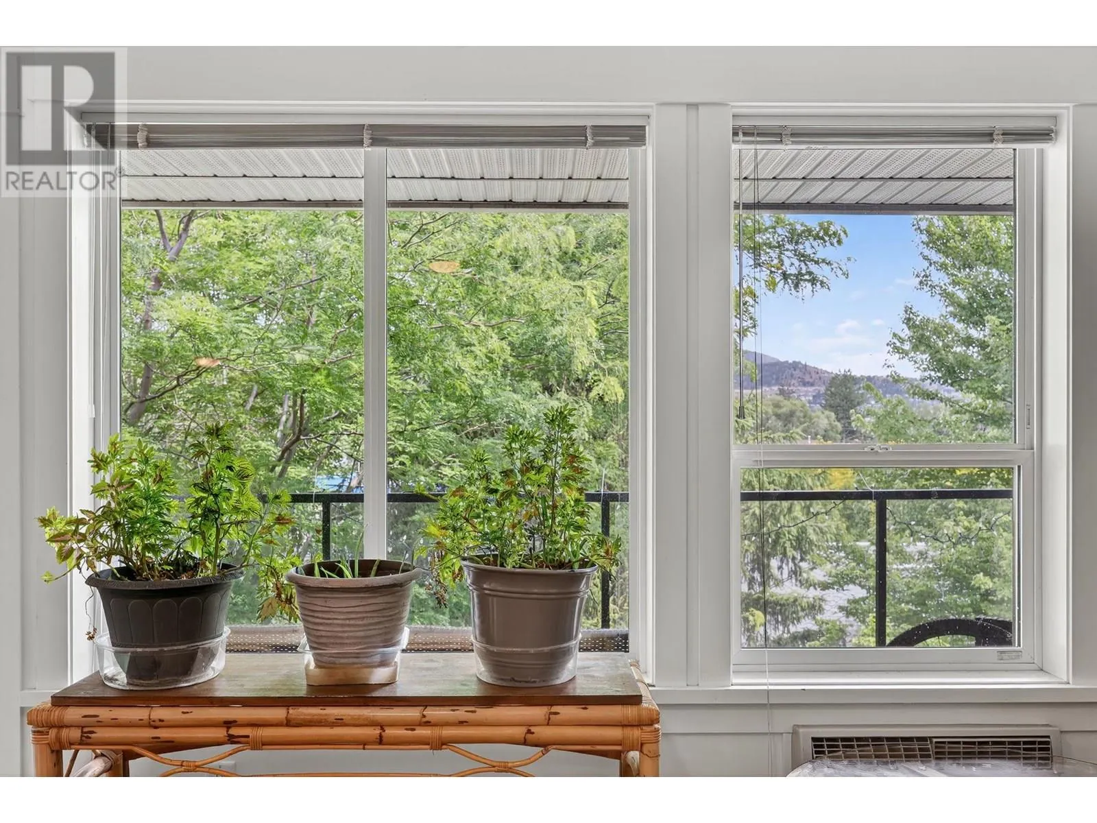 135 Ziprick Road Unit# 409