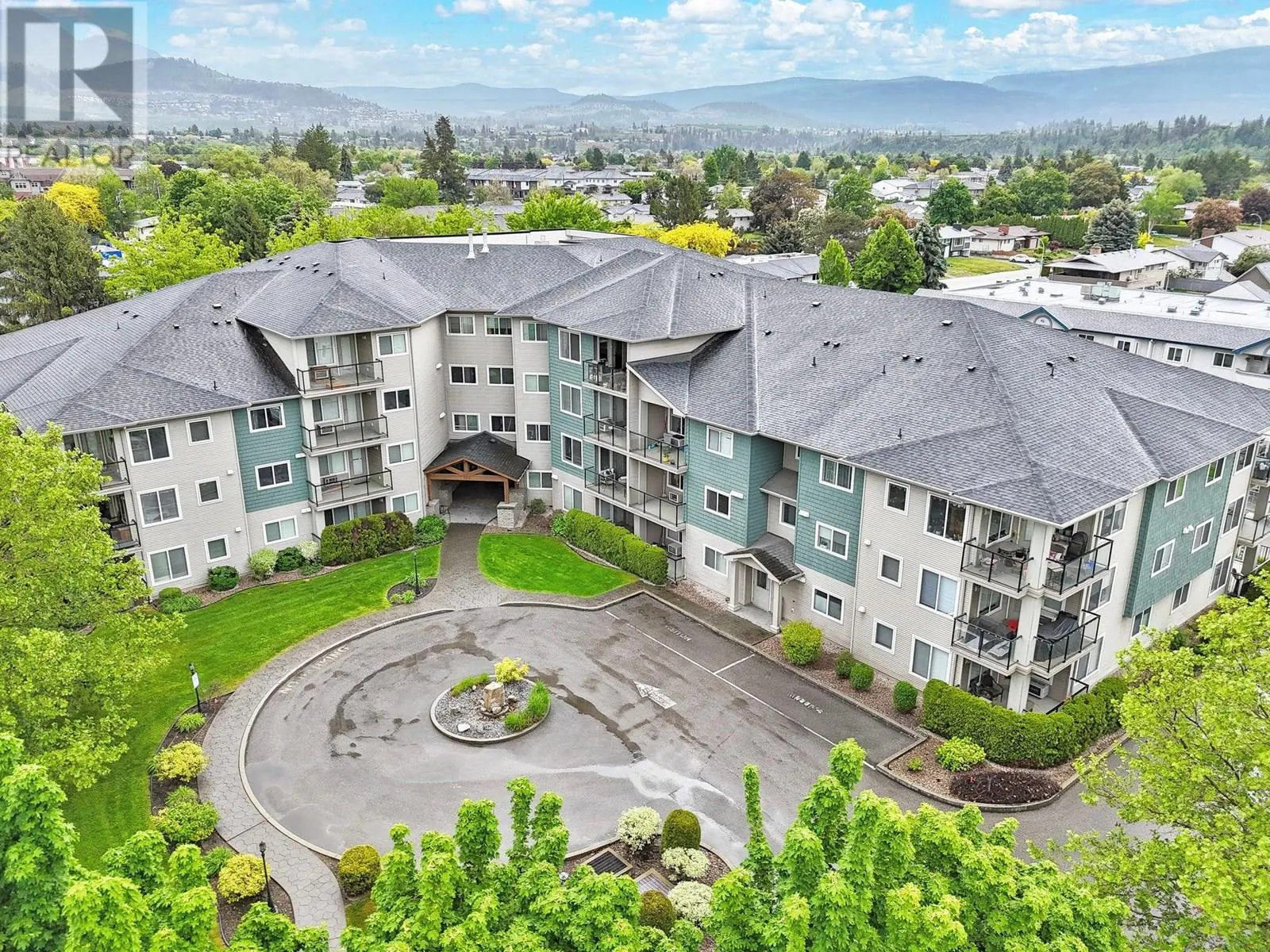 135 Ziprick Road Unit# 409