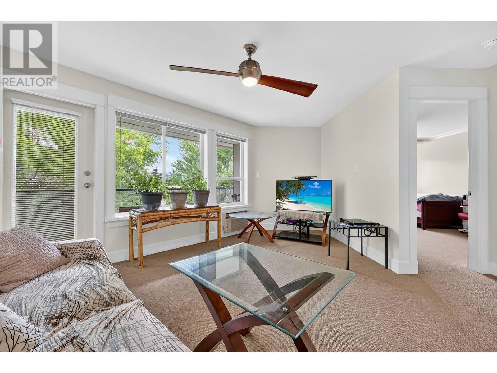 135 Ziprick Road Unit# 409