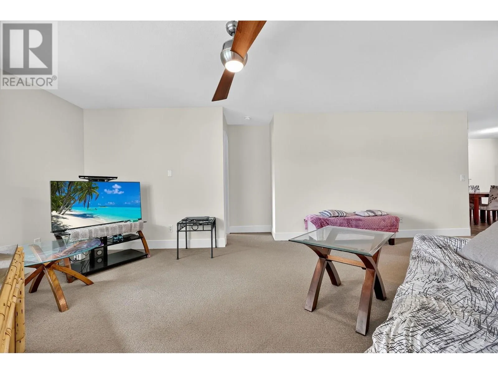 135 Ziprick Road Unit# 409