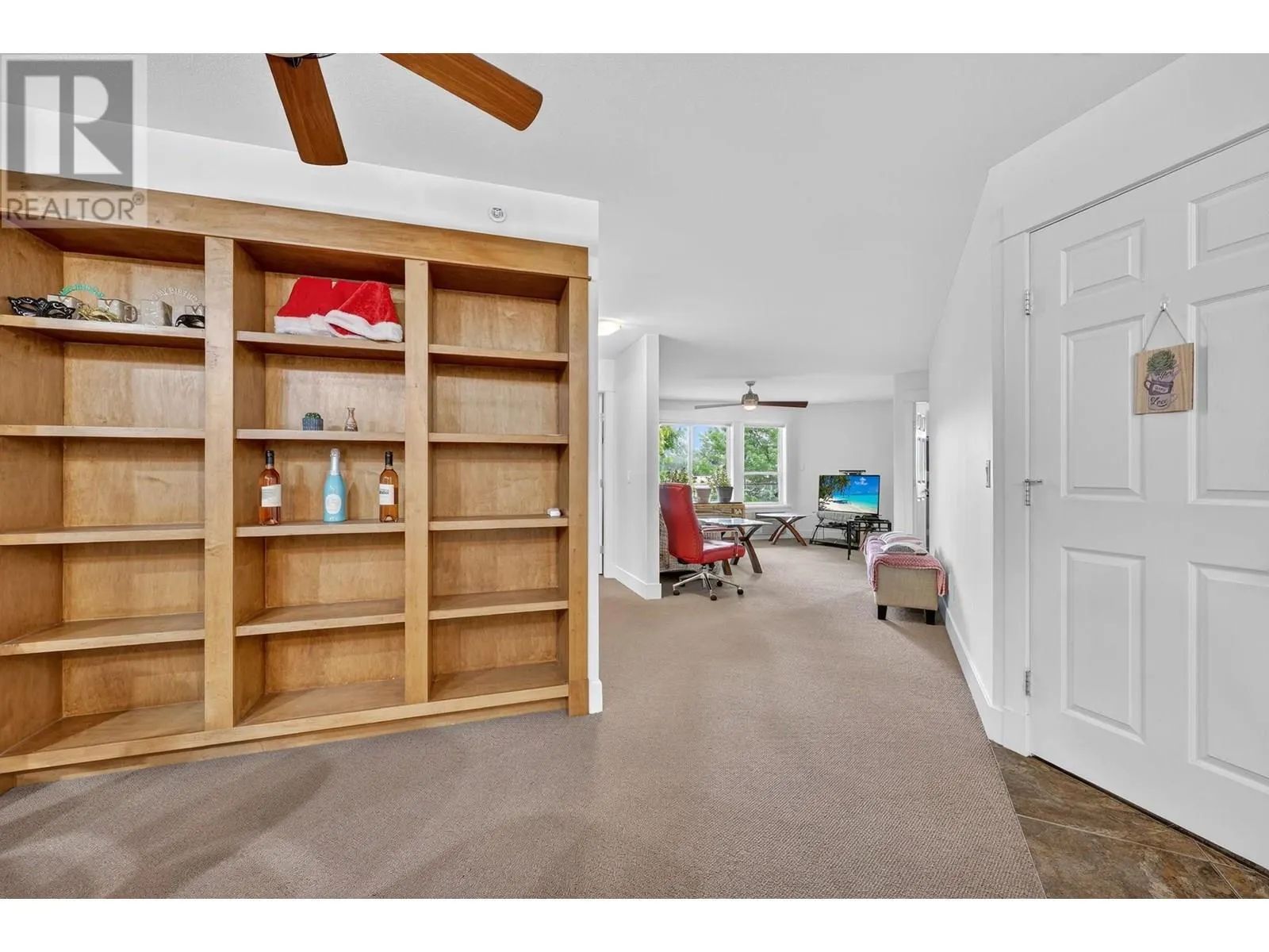 135 Ziprick Road Unit# 409