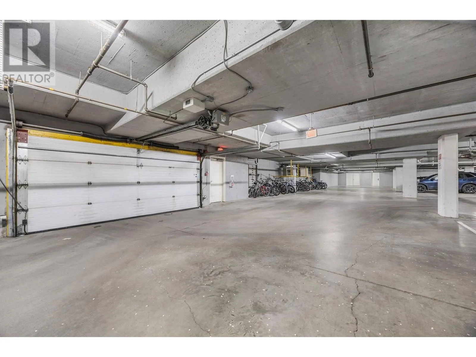 135 Ziprick Road Unit# 409