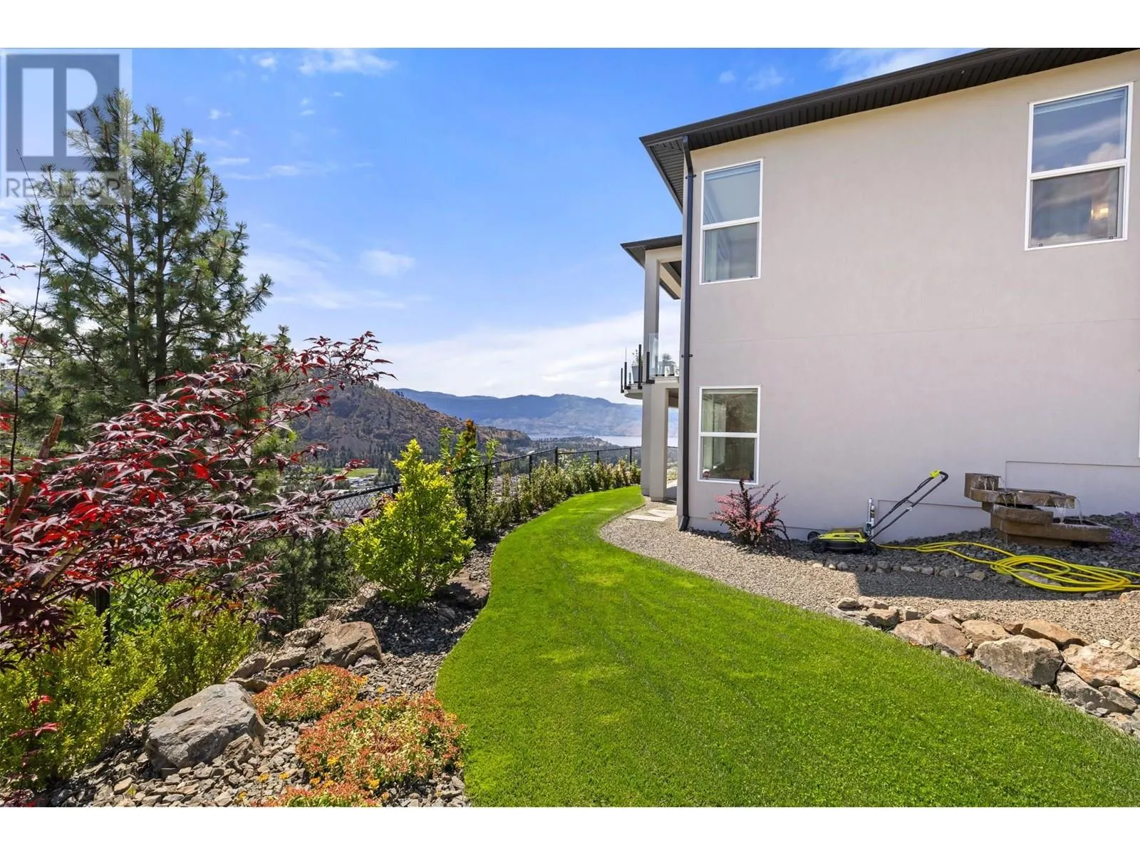 2502 Hedgestone Drive