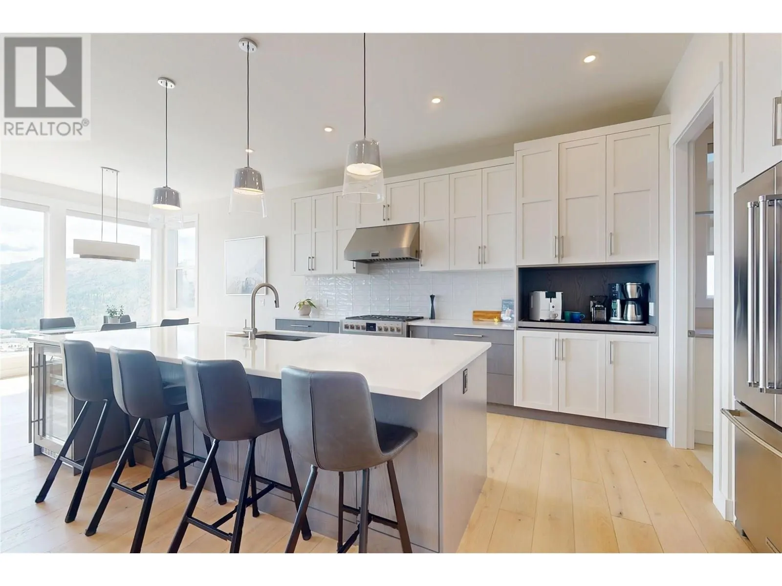 2502 Hedgestone Drive