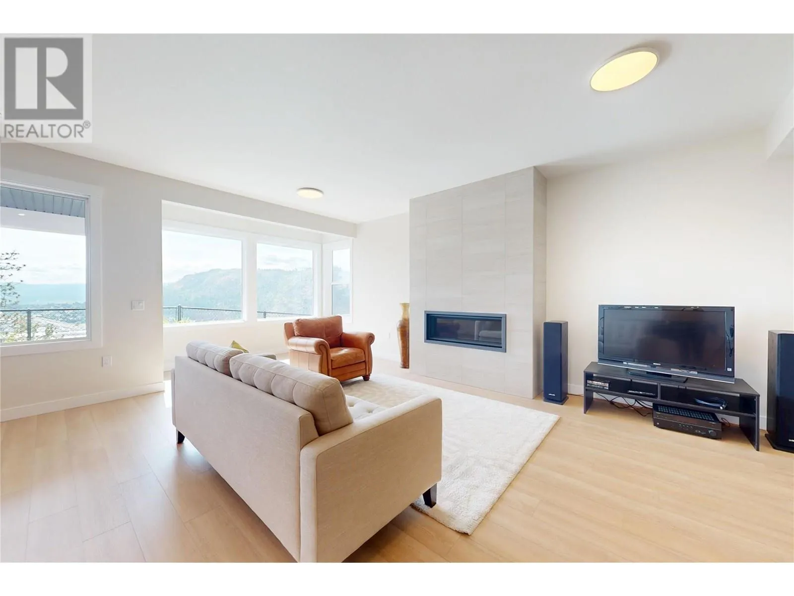 2502 Hedgestone Drive