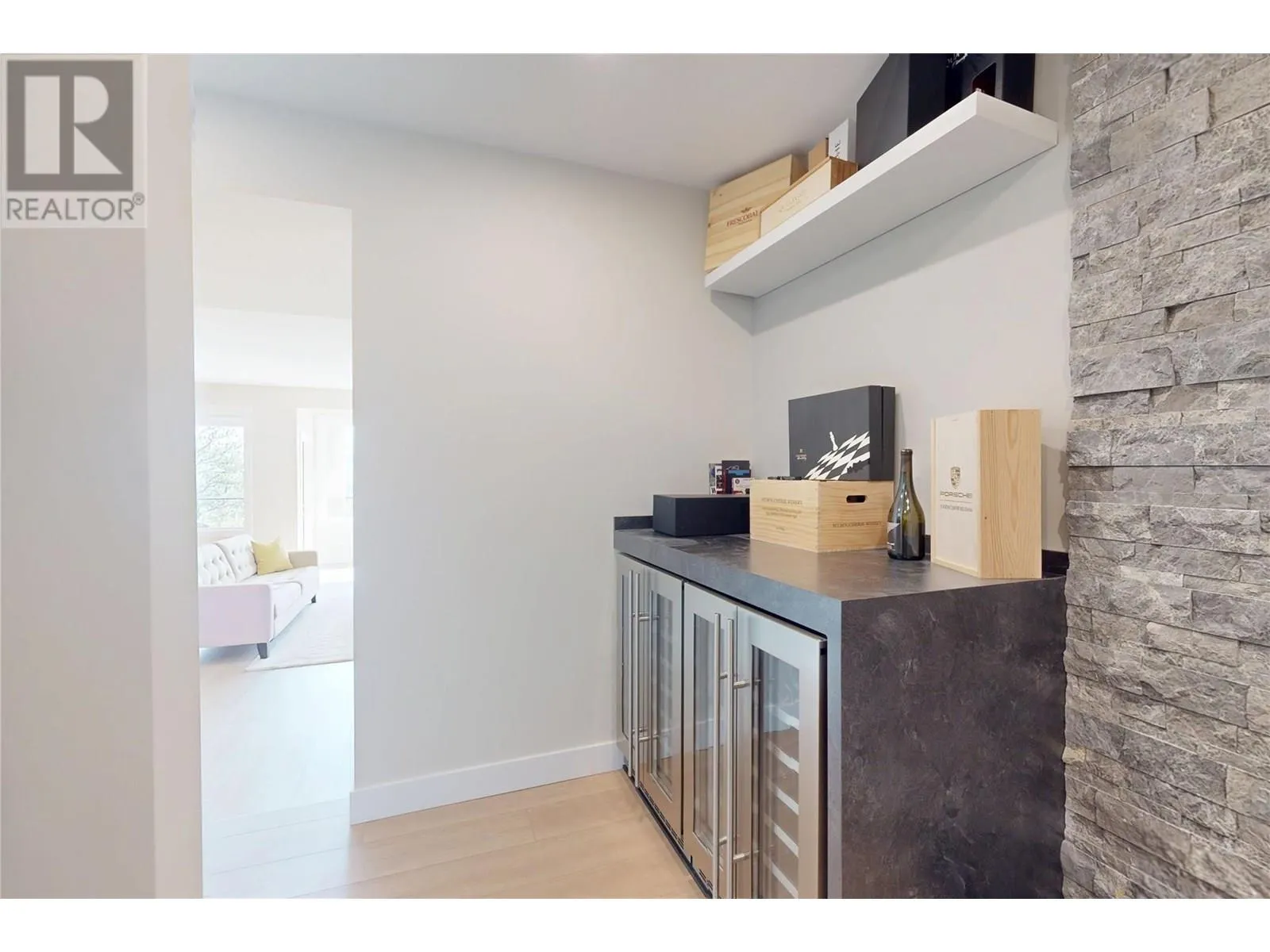 2502 Hedgestone Drive