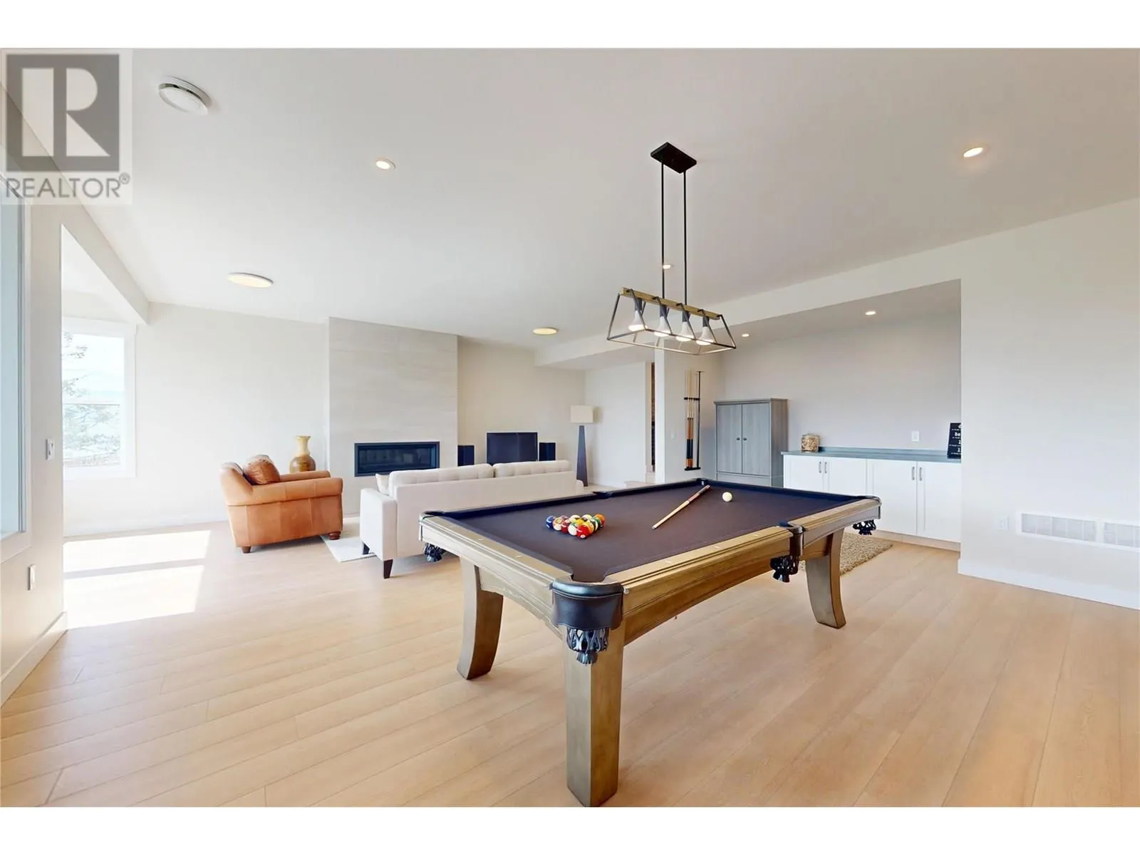 2502 Hedgestone Drive
