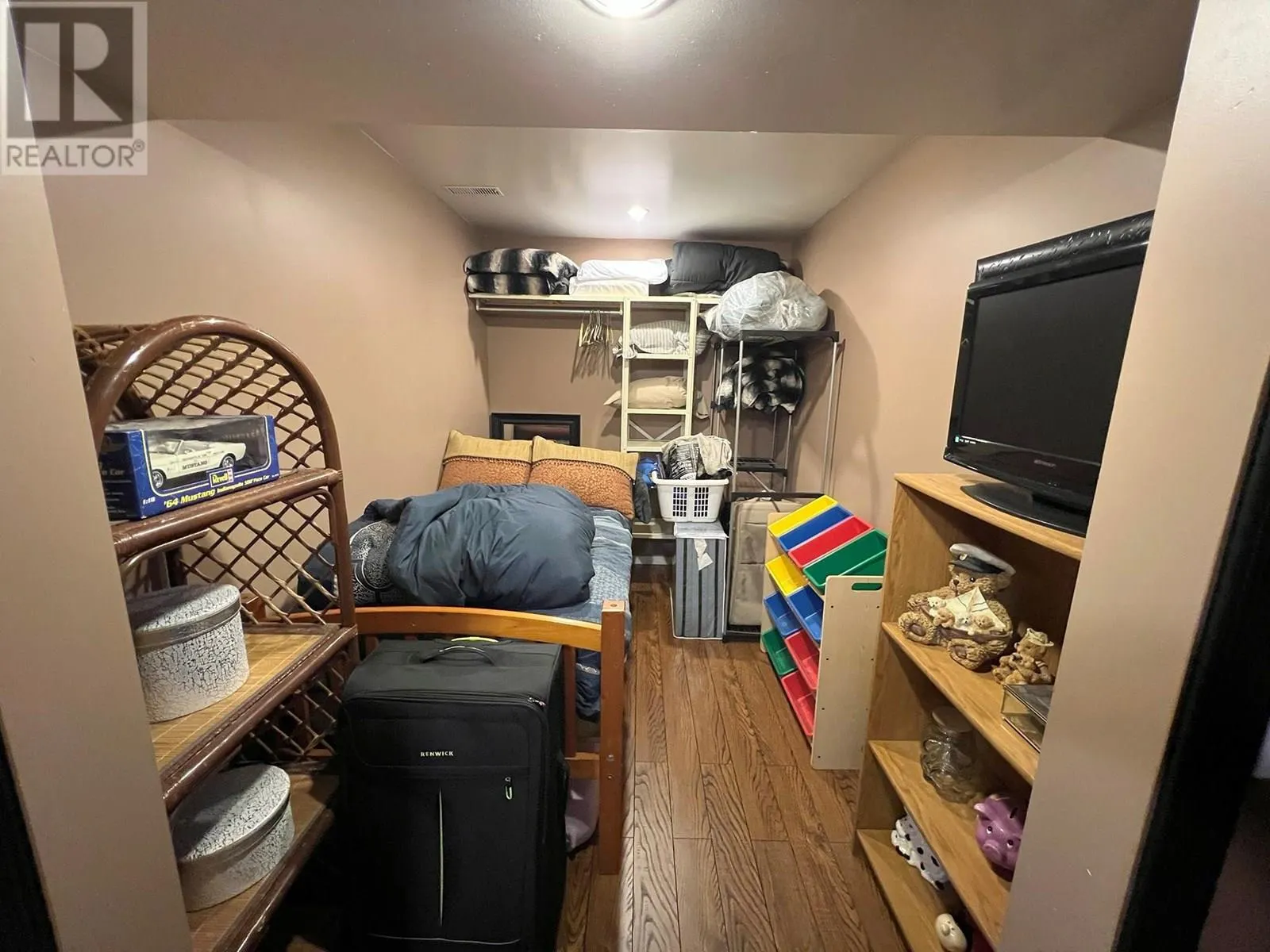 1490 Hollywood Road