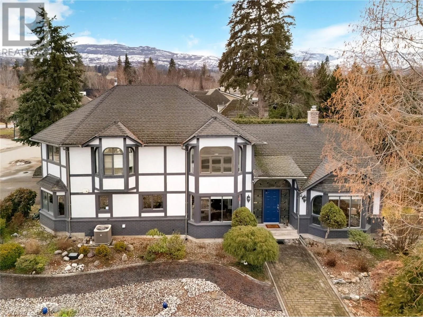 437 Duke Court