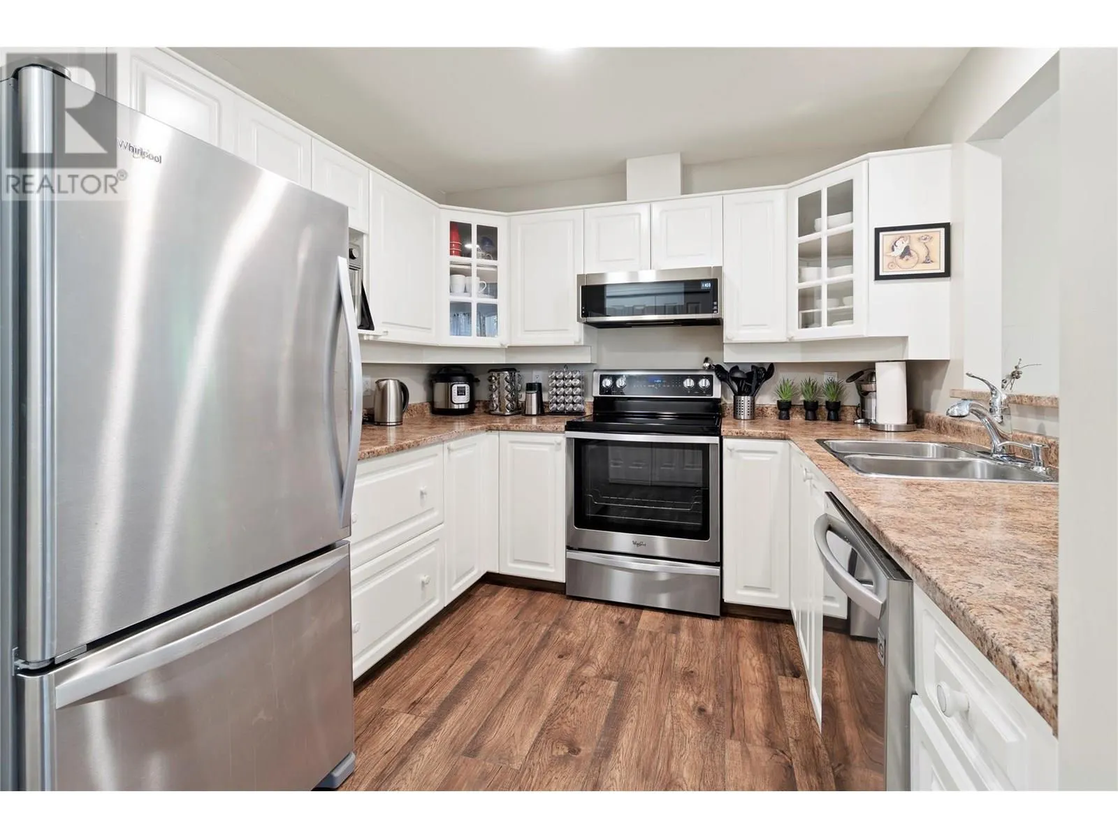 3283 Casorso Road Unit# 202