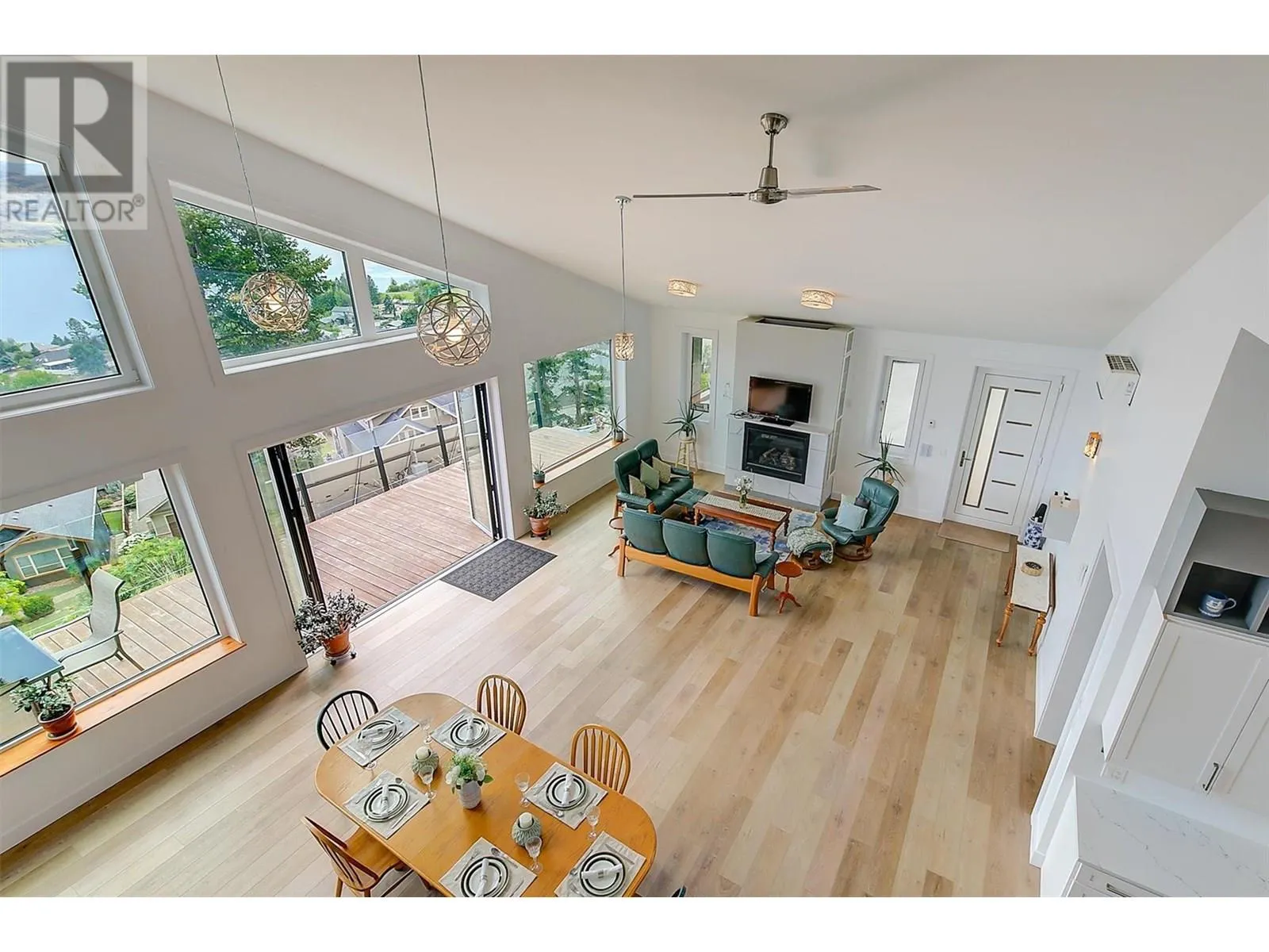 6131 Seymoure Lane