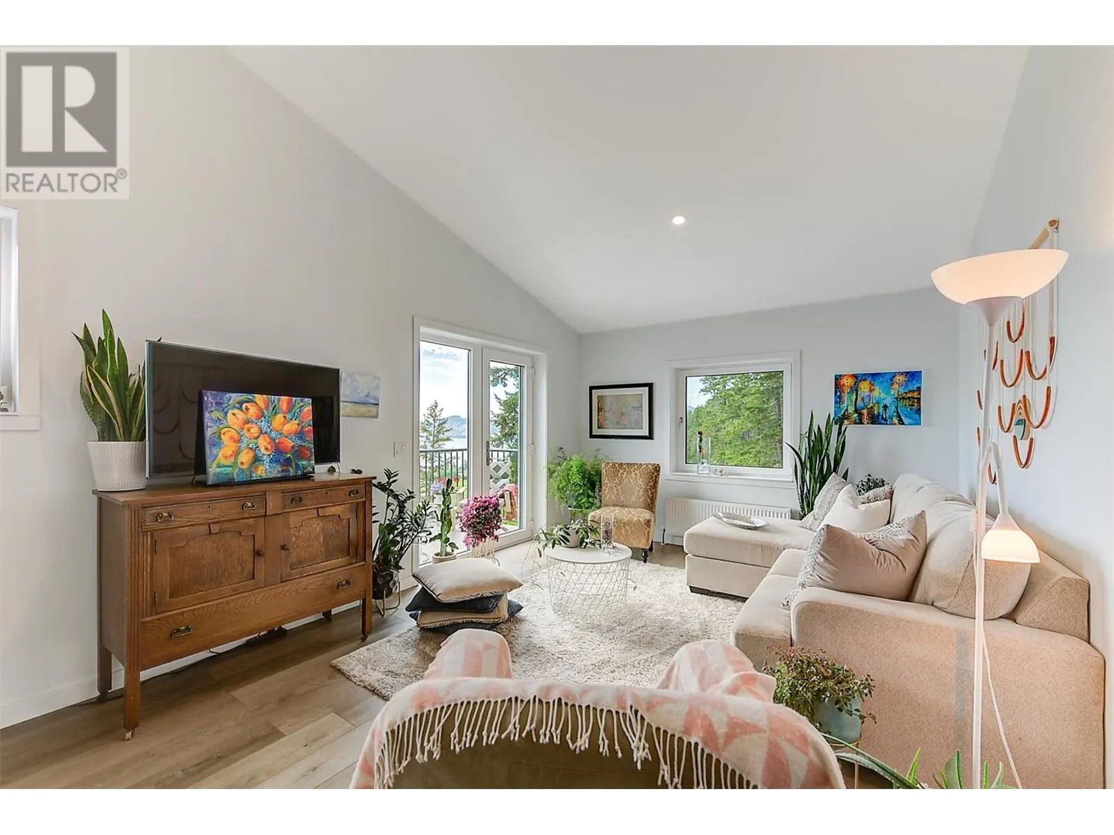 6131 Seymoure Lane