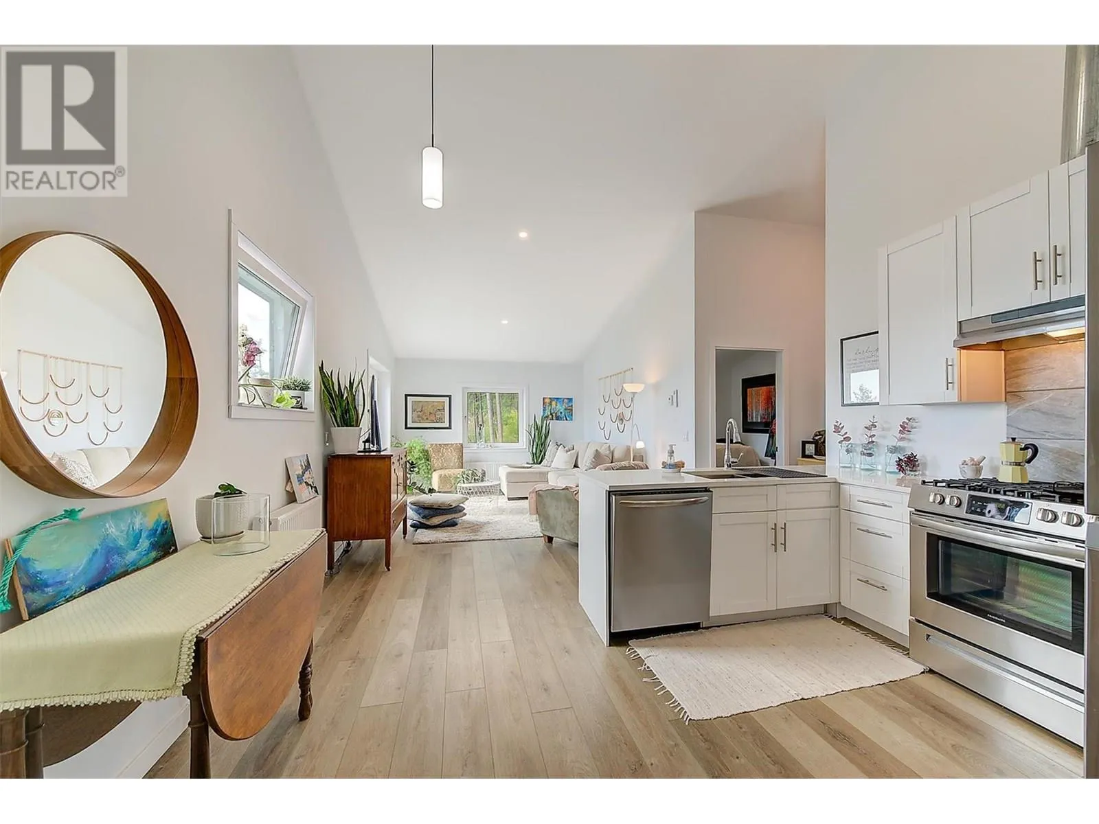 6131 Seymoure Lane