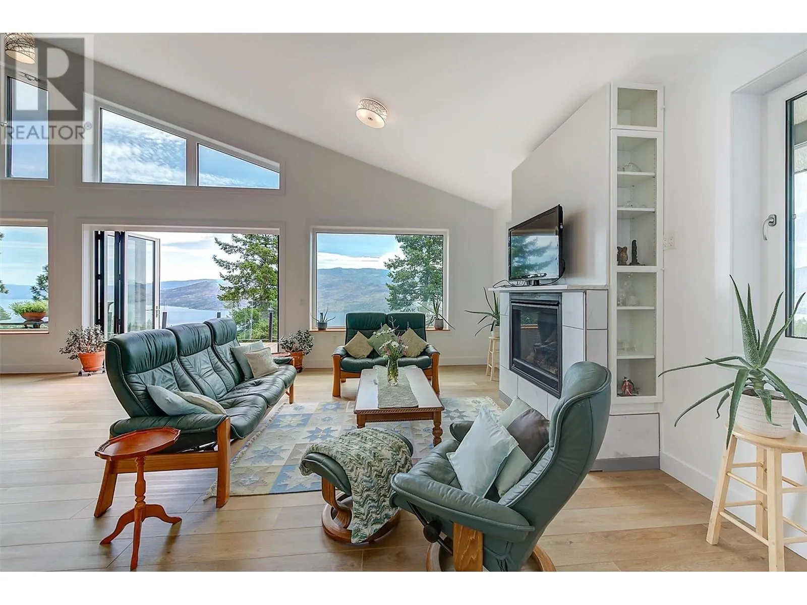 6131 Seymoure Lane