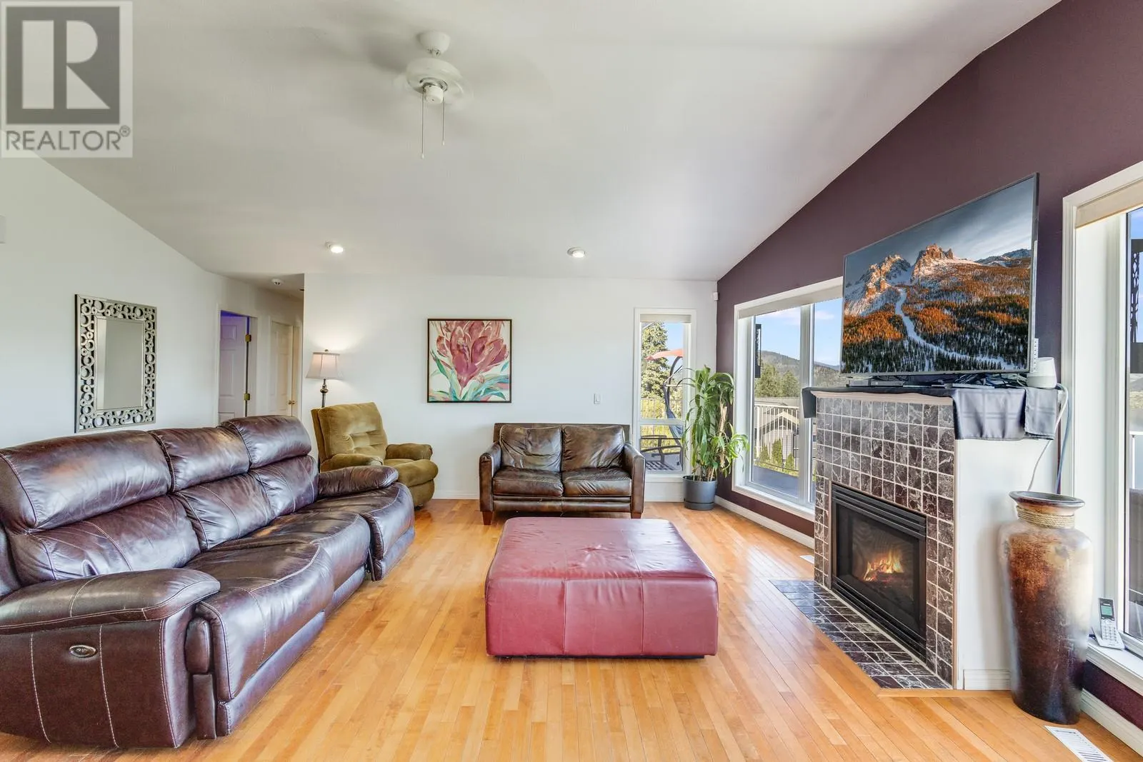 10434 Columbia Way