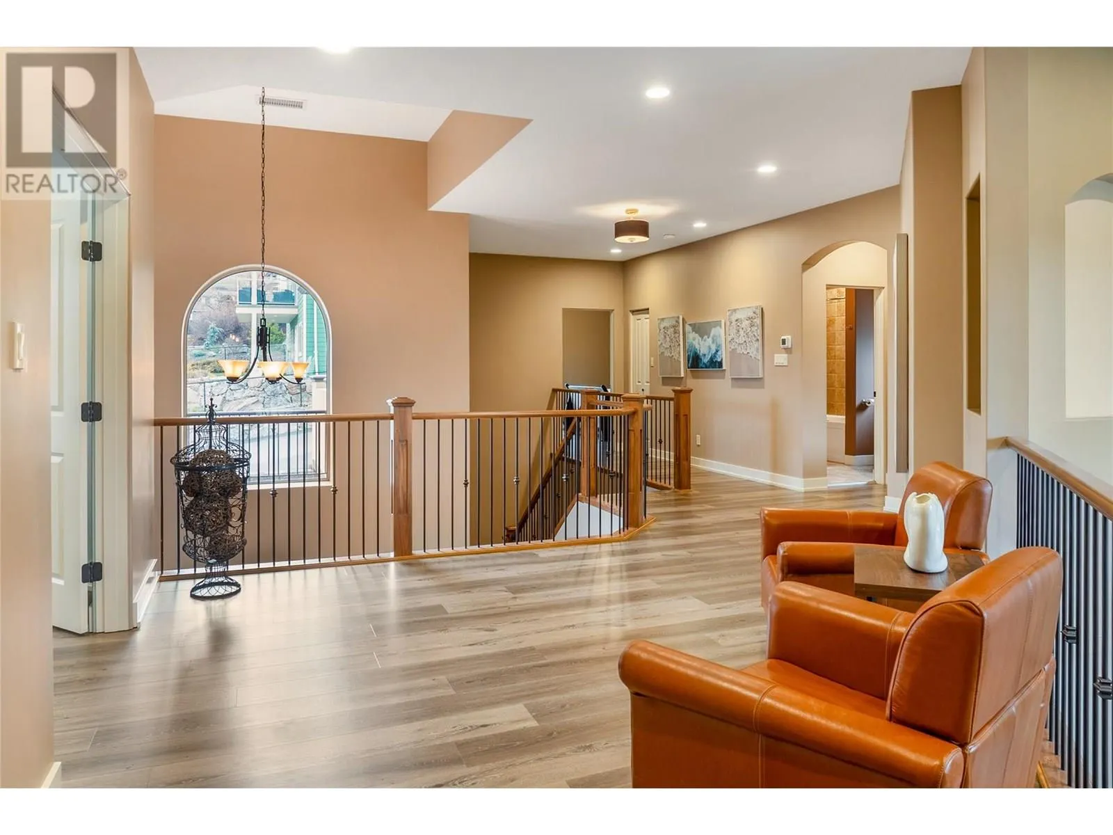 1029 Longacre Place