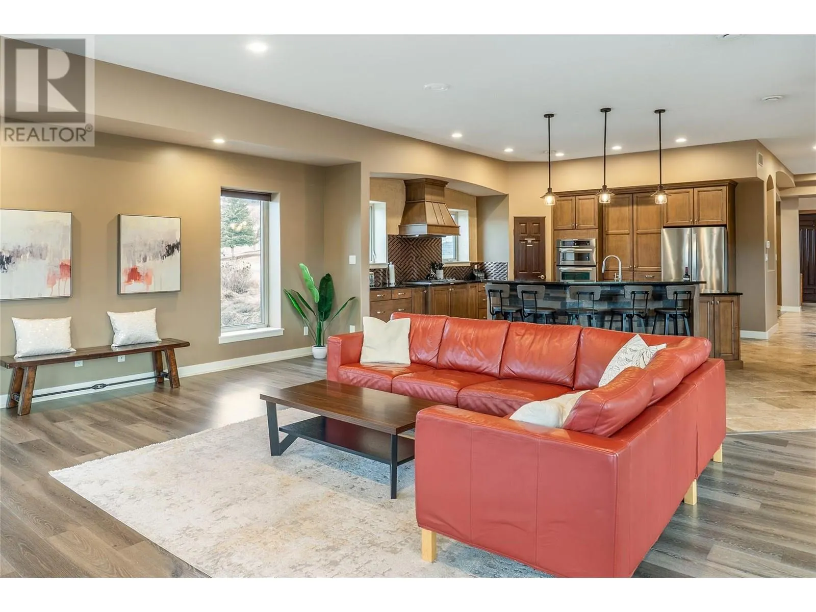 1029 Longacre Place