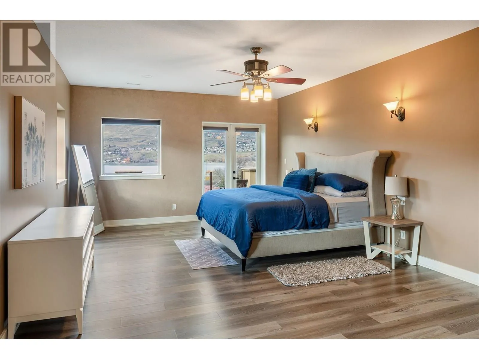 1029 Longacre Place