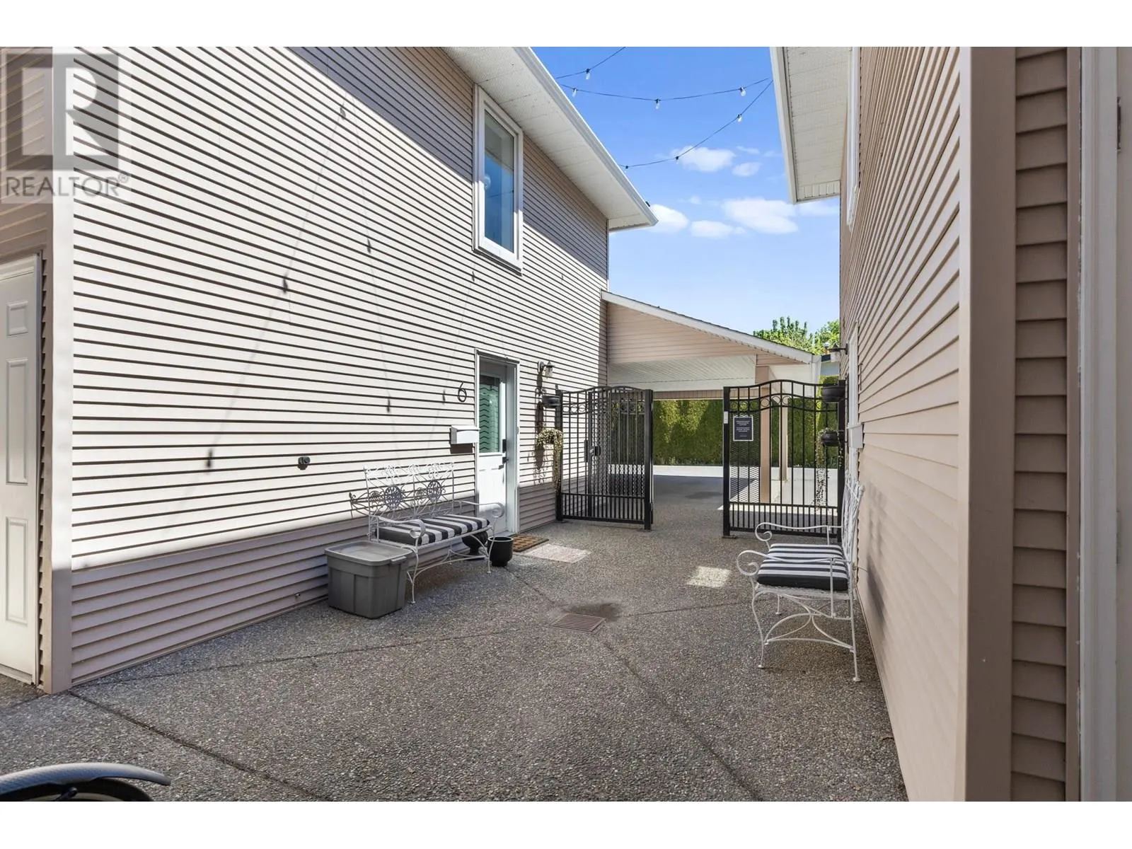 700 Elliot Avenue Unit# 3