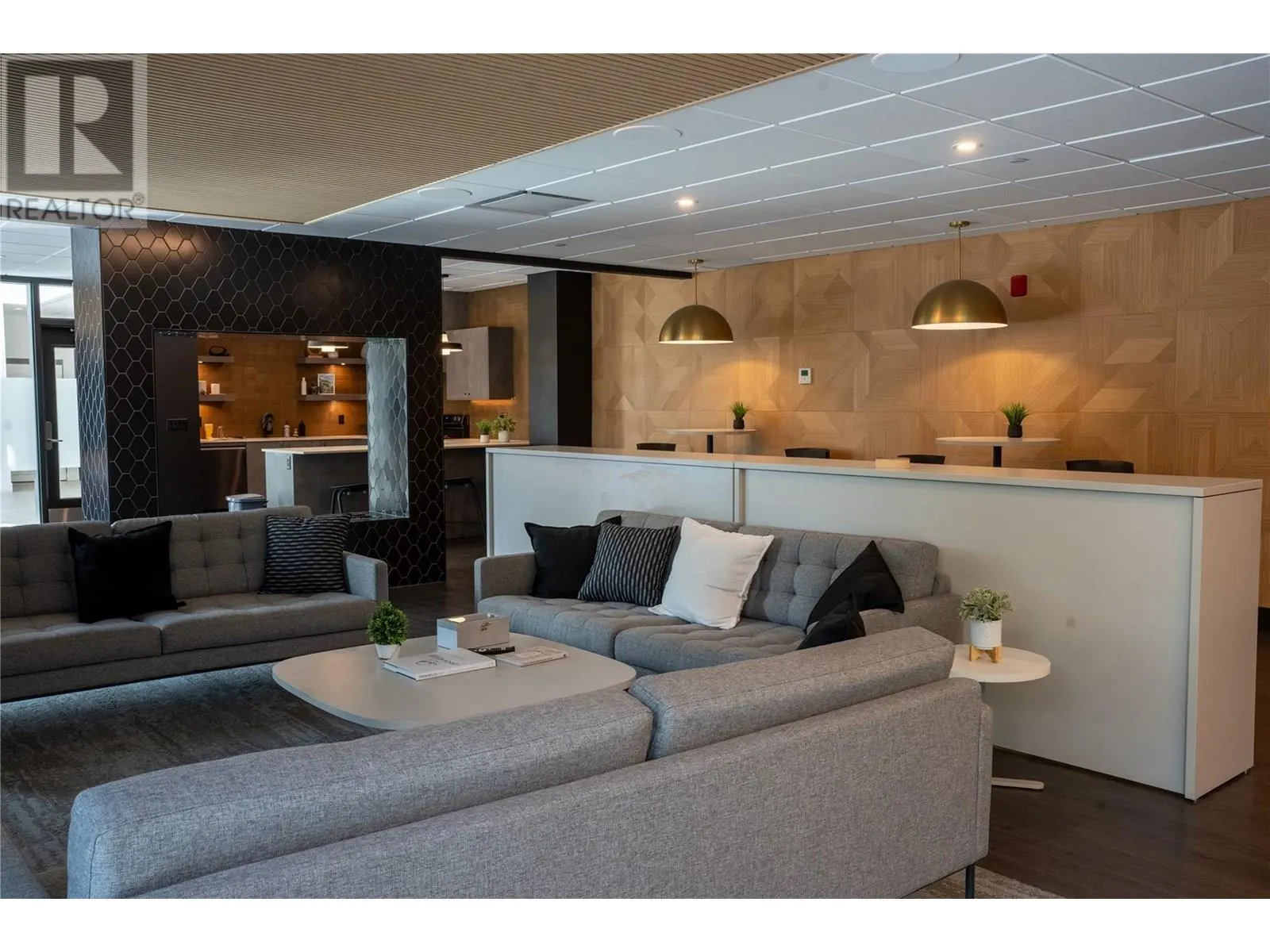 1274 Devonshire Avenue Unit# 514