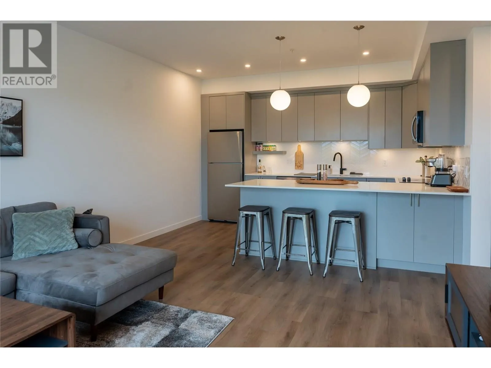 1274 Devonshire Avenue Unit# 514