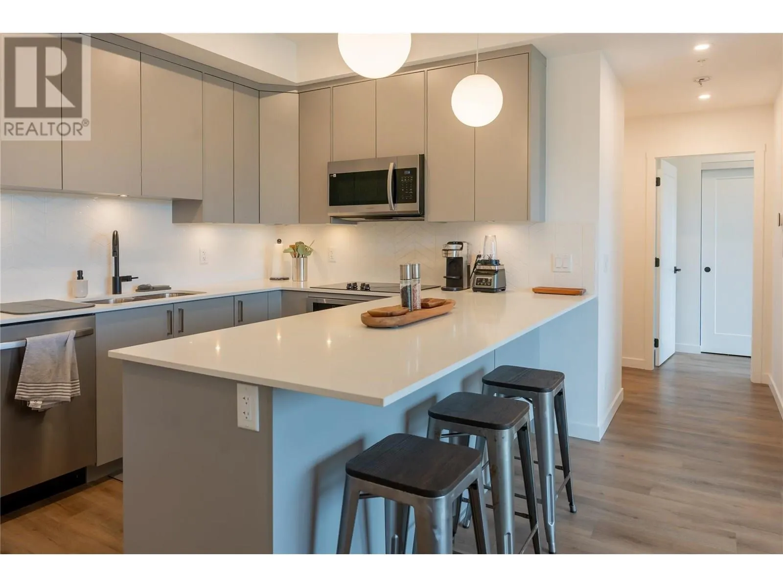 1274 Devonshire Avenue Unit# 514