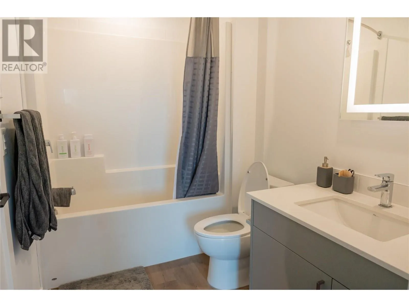 1274 Devonshire Avenue Unit# 514