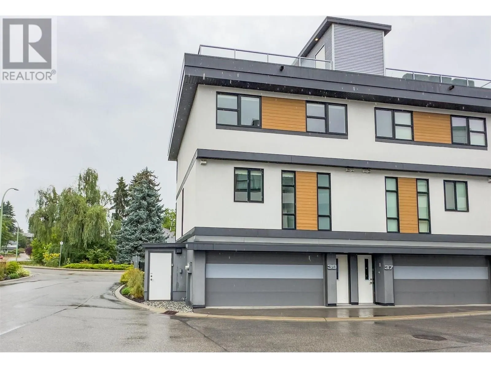 1515 Highland Drive N Unit# 39