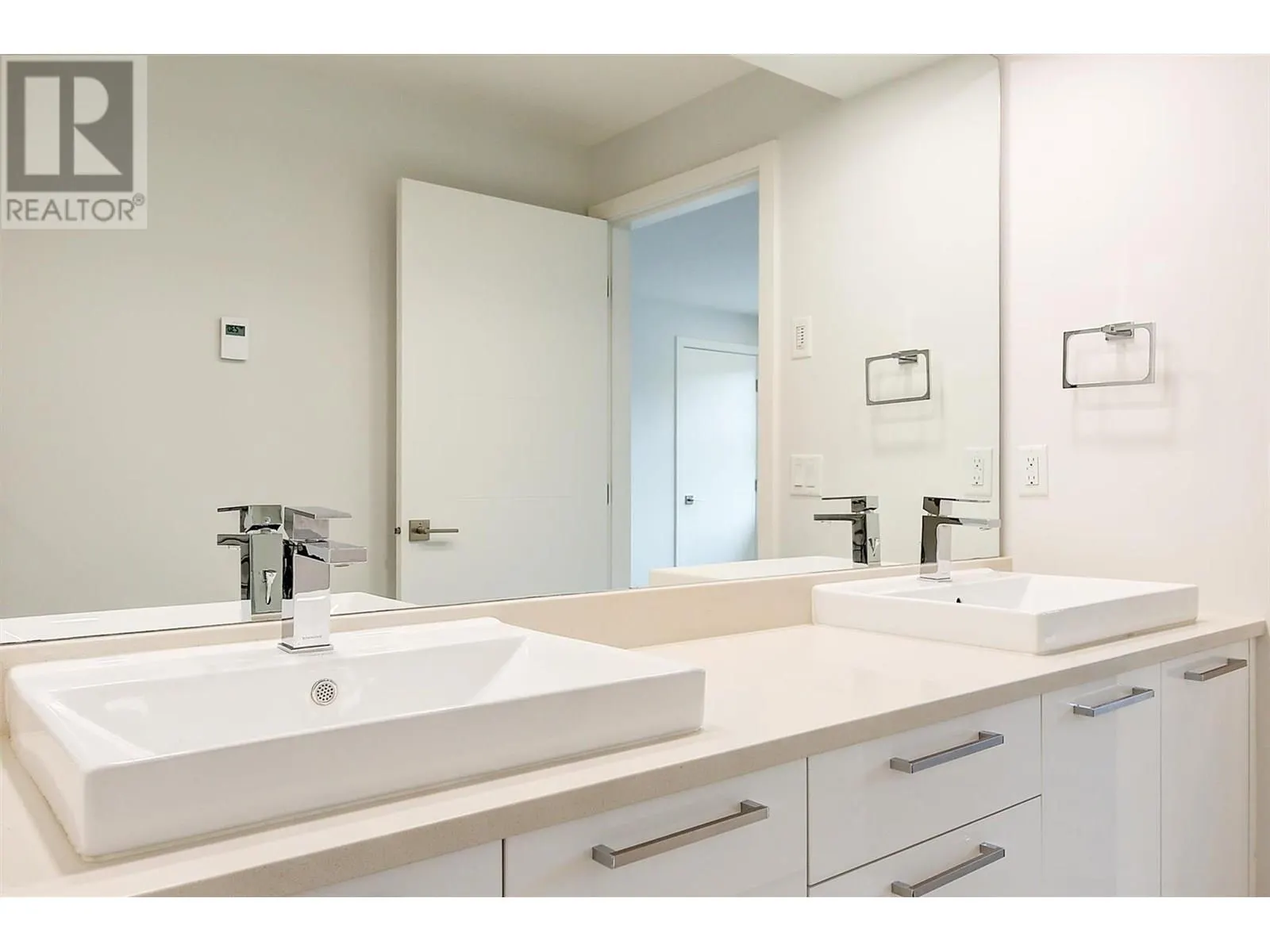 1515 Highland Drive N Unit# 39