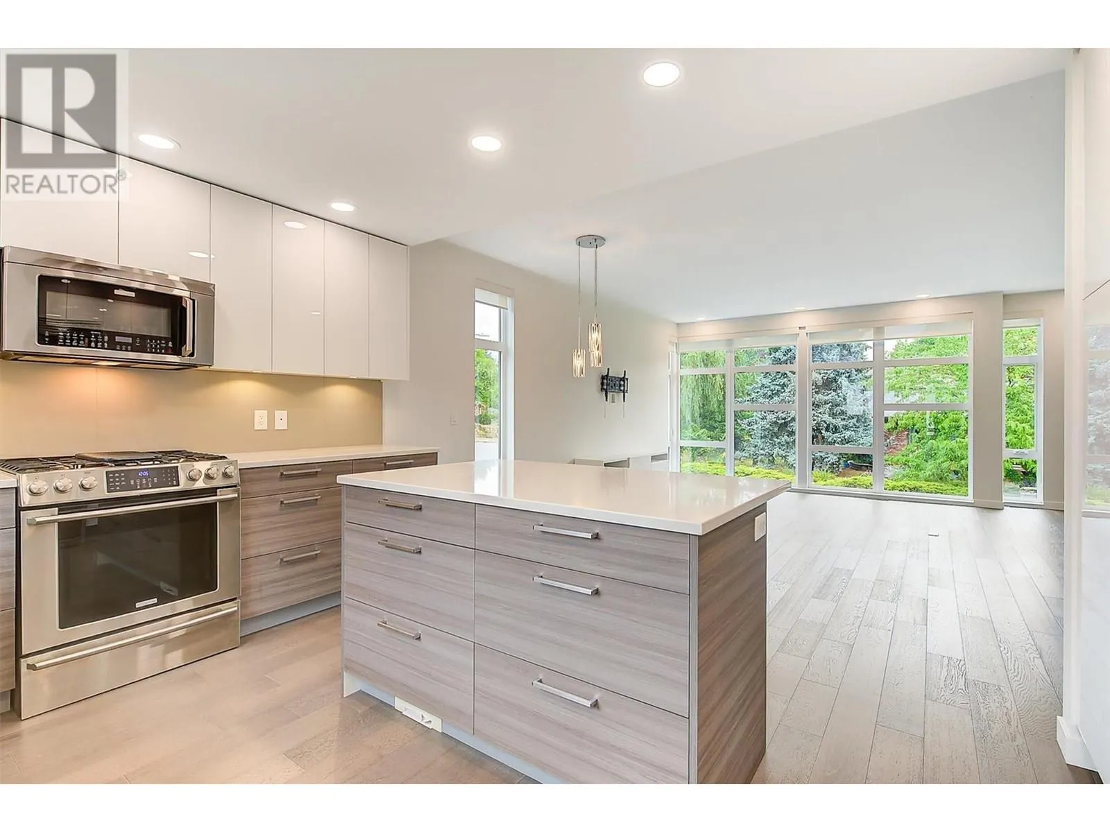 1515 Highland Drive N Unit# 39