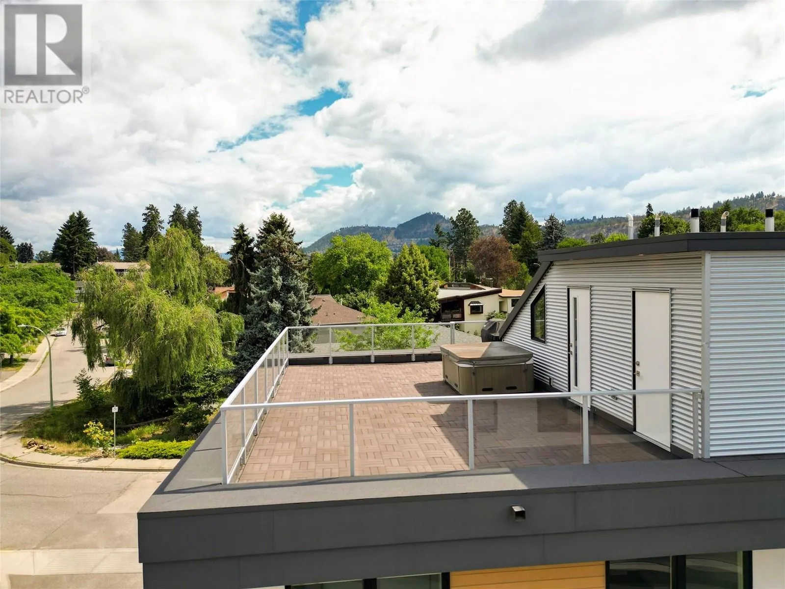 1515 Highland Drive N Unit# 39