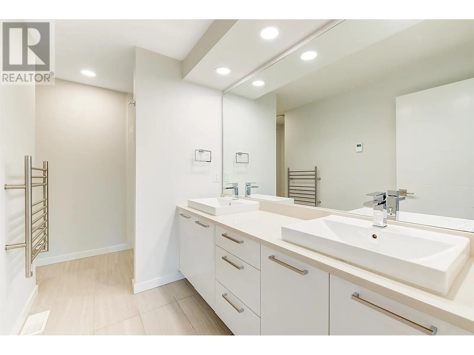 1515 Highland Drive N Unit# 39