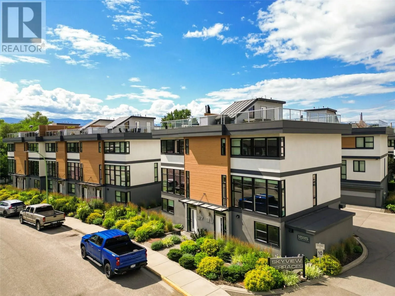 1515 Highland Drive N Unit# 39
