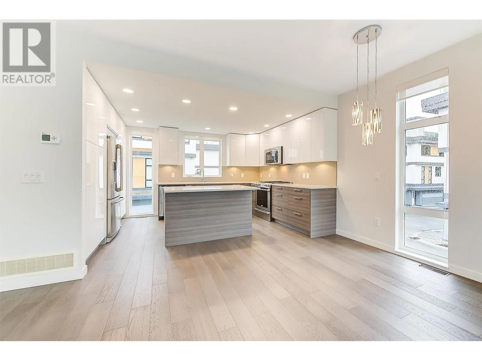 1515 Highland Drive N Unit# 39
