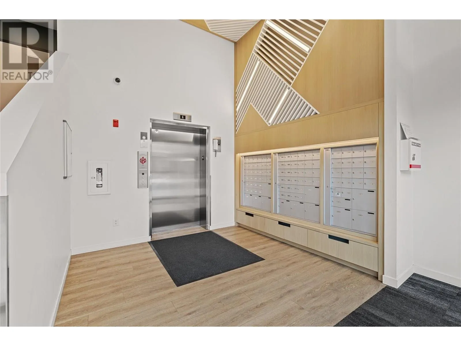 660 Cawston Avenue Unit# 208