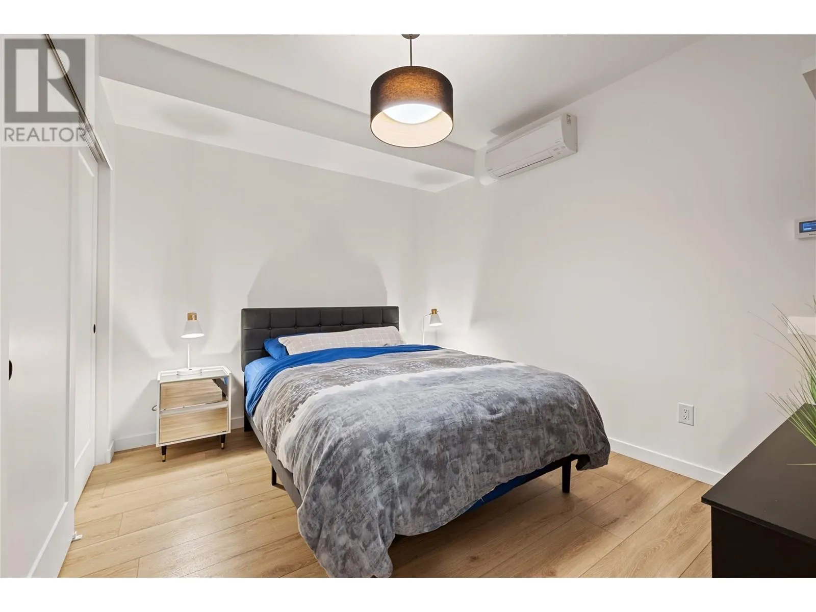 660 Cawston Avenue Unit# 208
