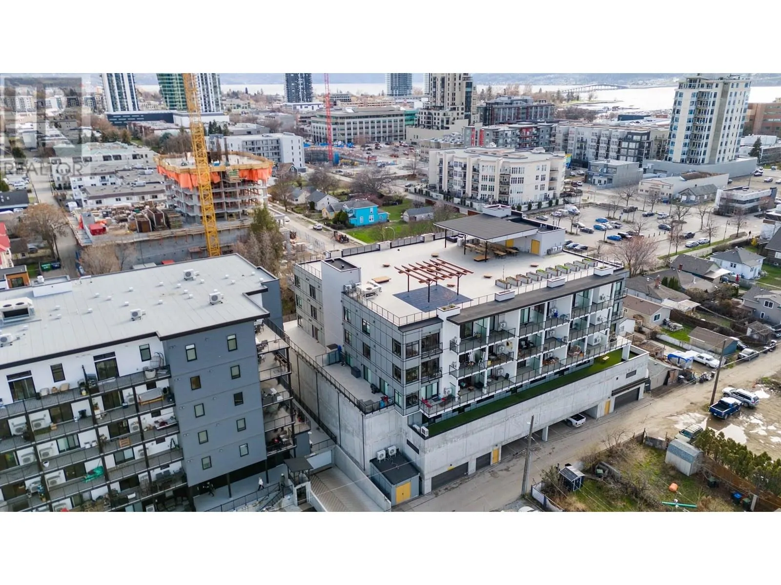 660 Cawston Avenue Unit# 208