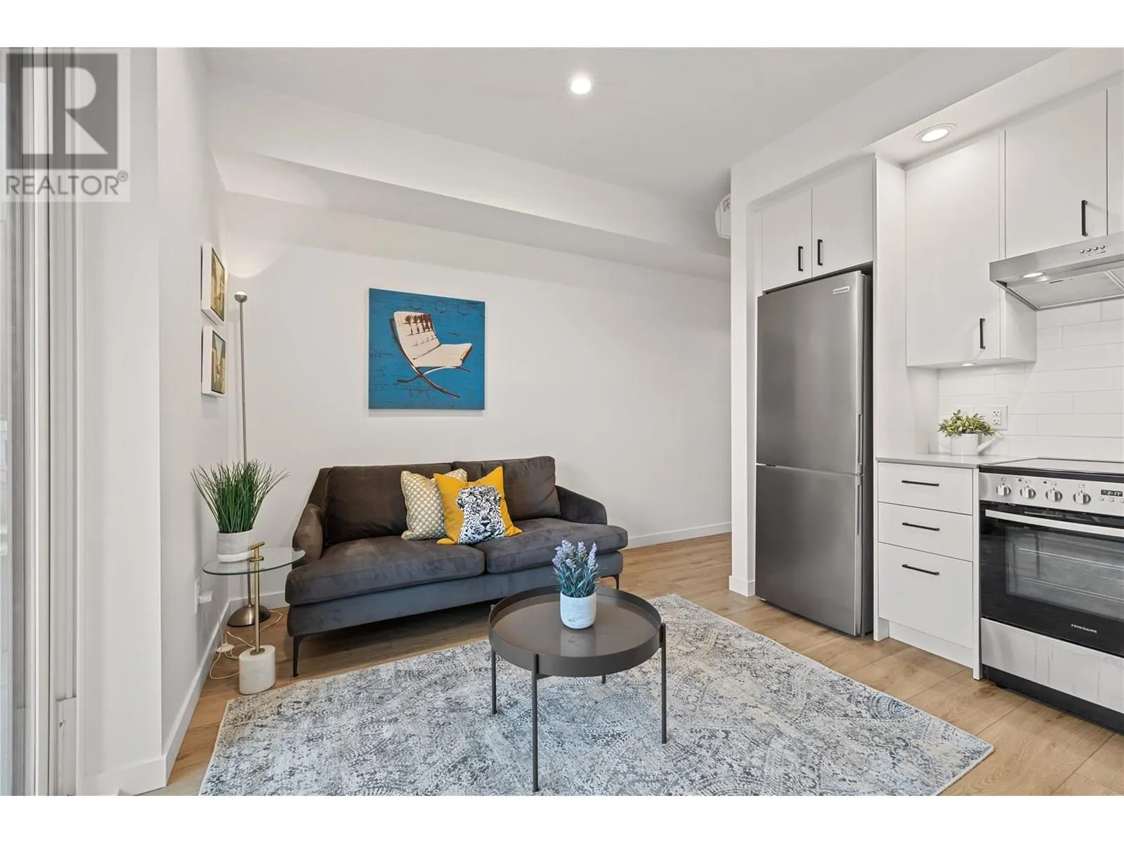 660 Cawston Avenue Unit# 208