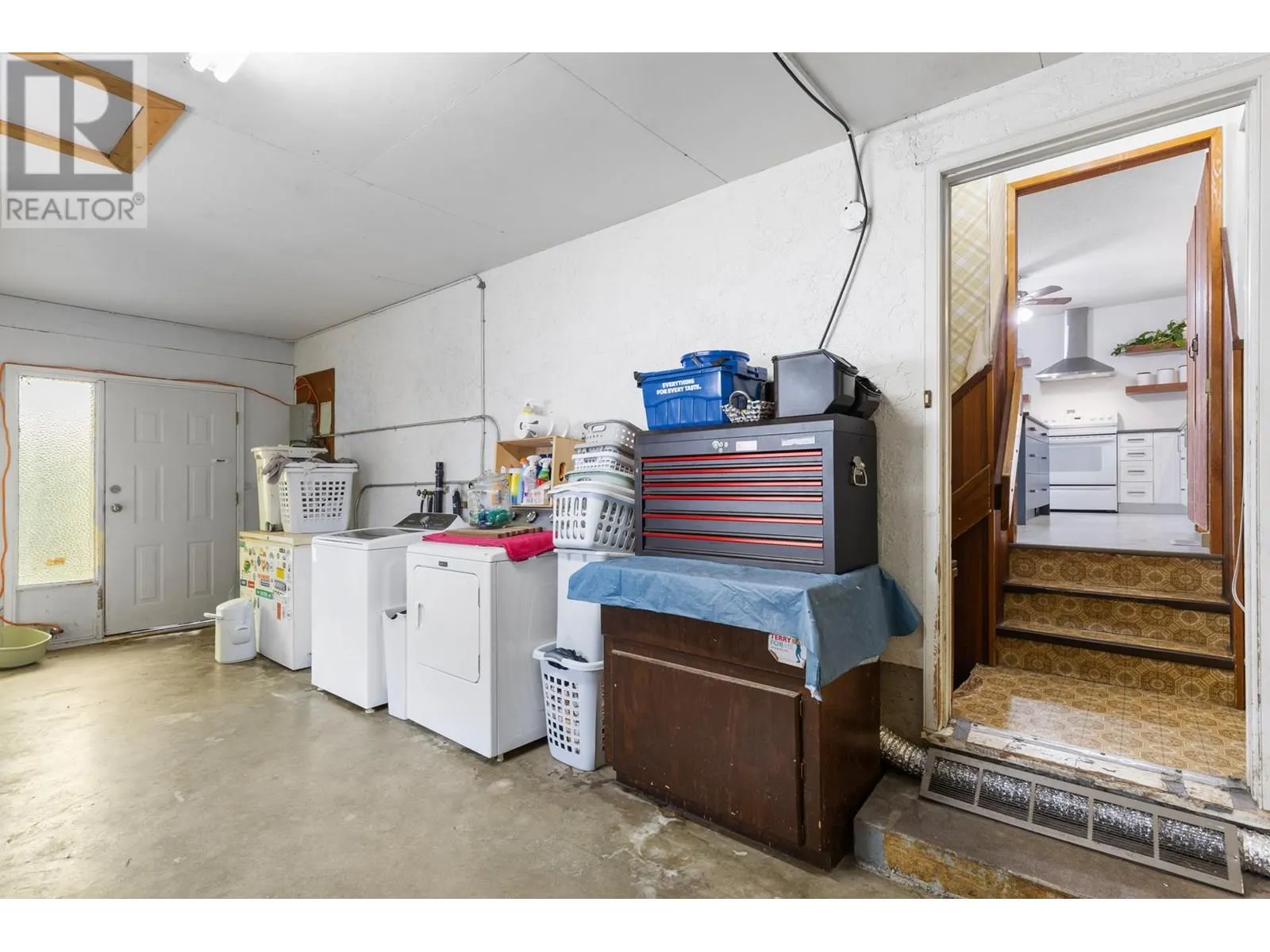 955 Hickory Road