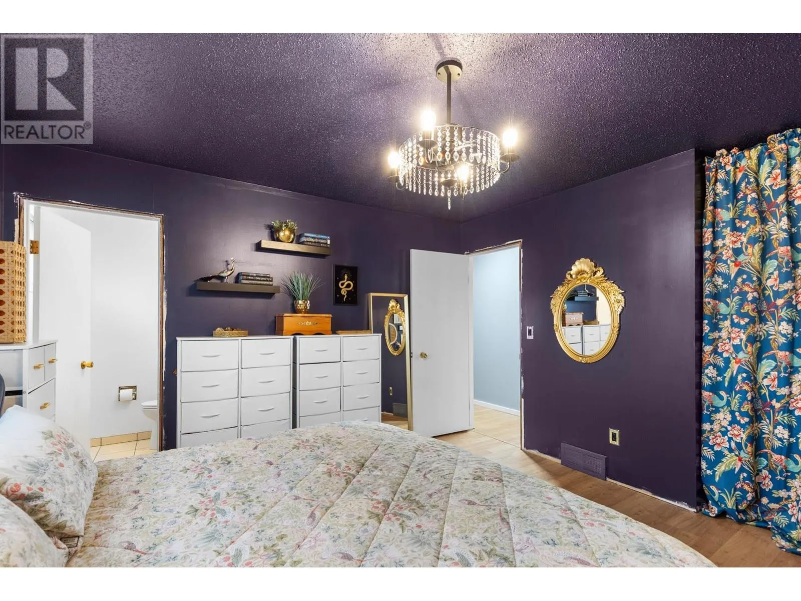 955 Hickory Road