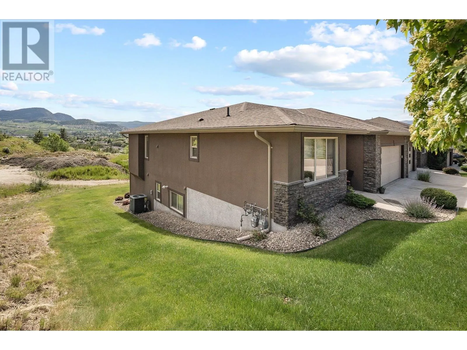 2421 Glacier Court Unit# 21