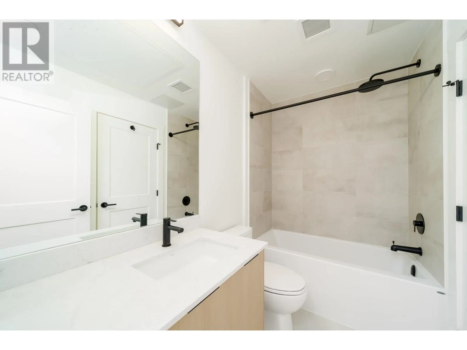 620 Coronation Avenue Unit# 507