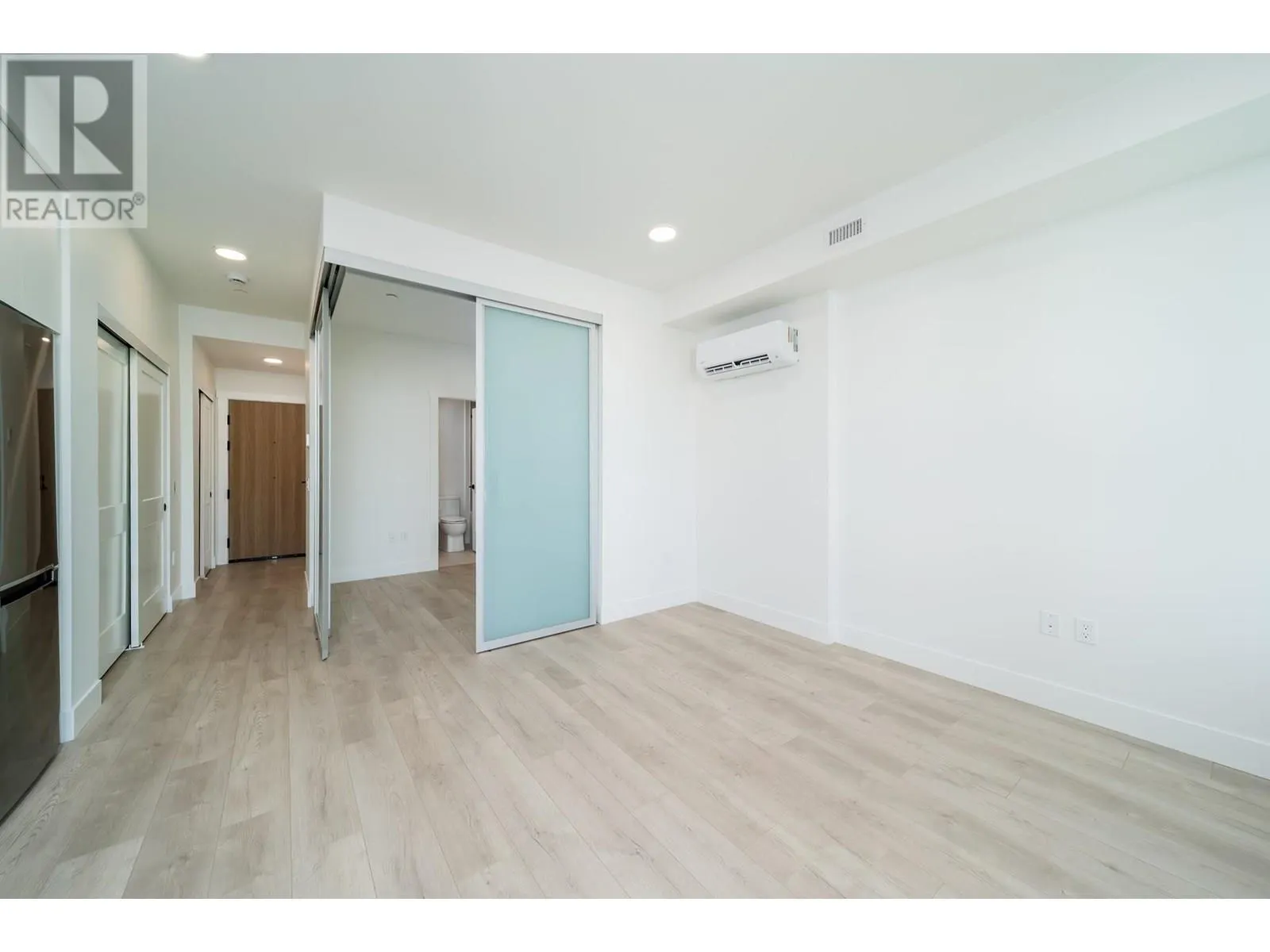620 Coronation Avenue Unit# 507