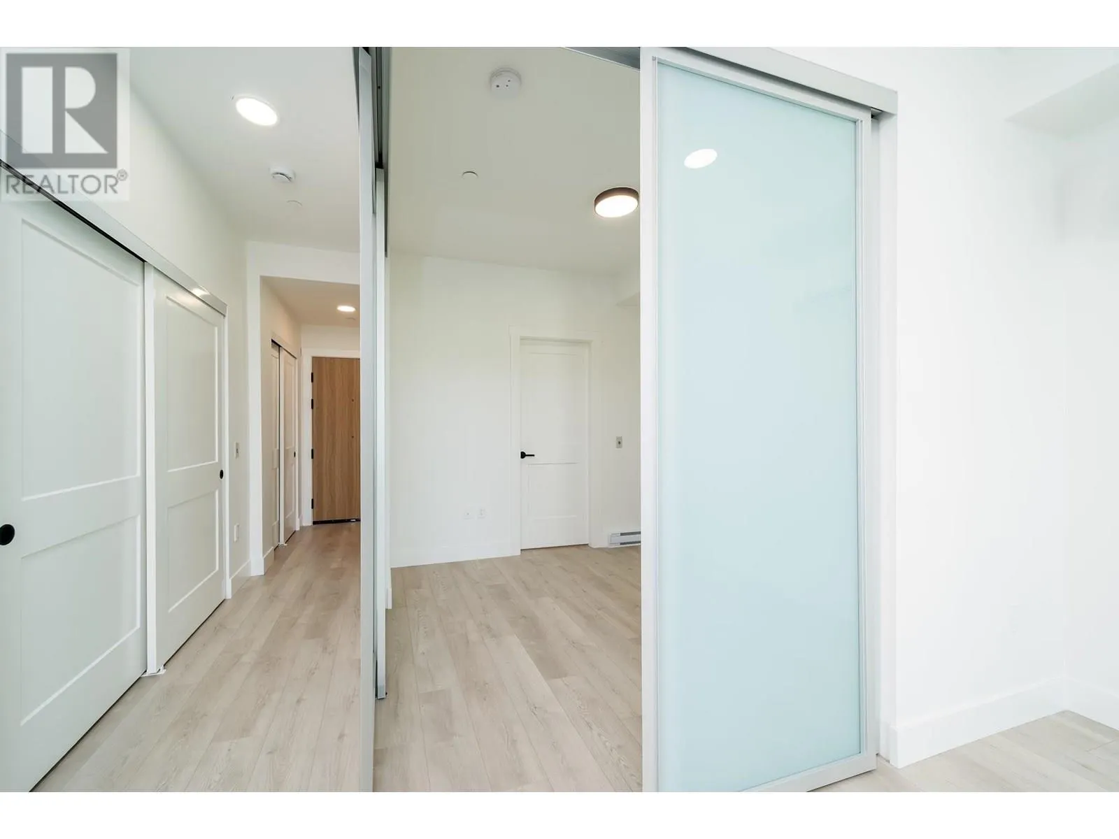 620 Coronation Avenue Unit# 507