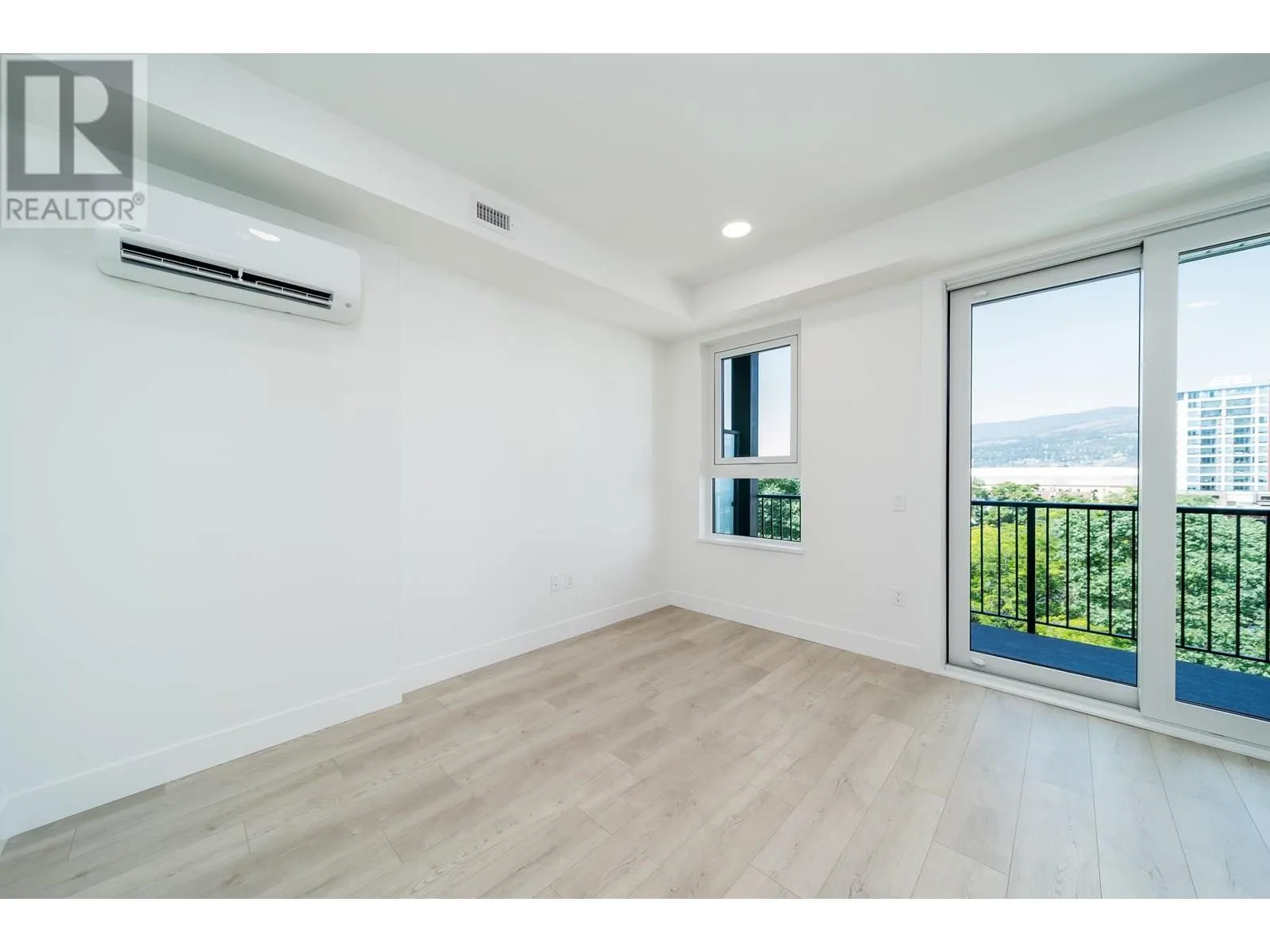 620 Coronation Avenue Unit# 507