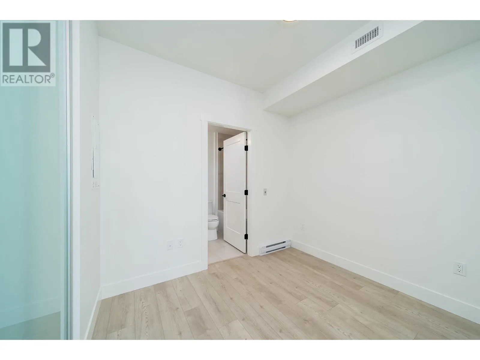 620 Coronation Avenue Unit# 507