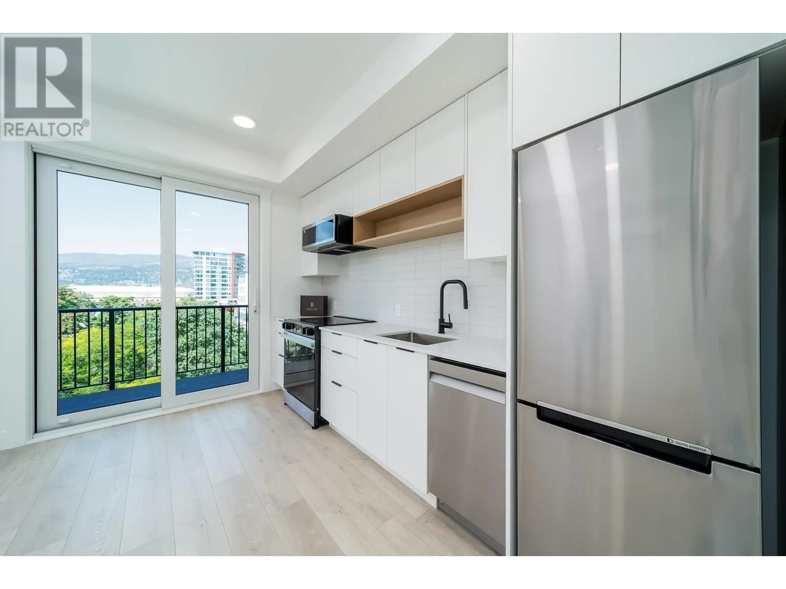 620 Coronation Avenue Unit# 507